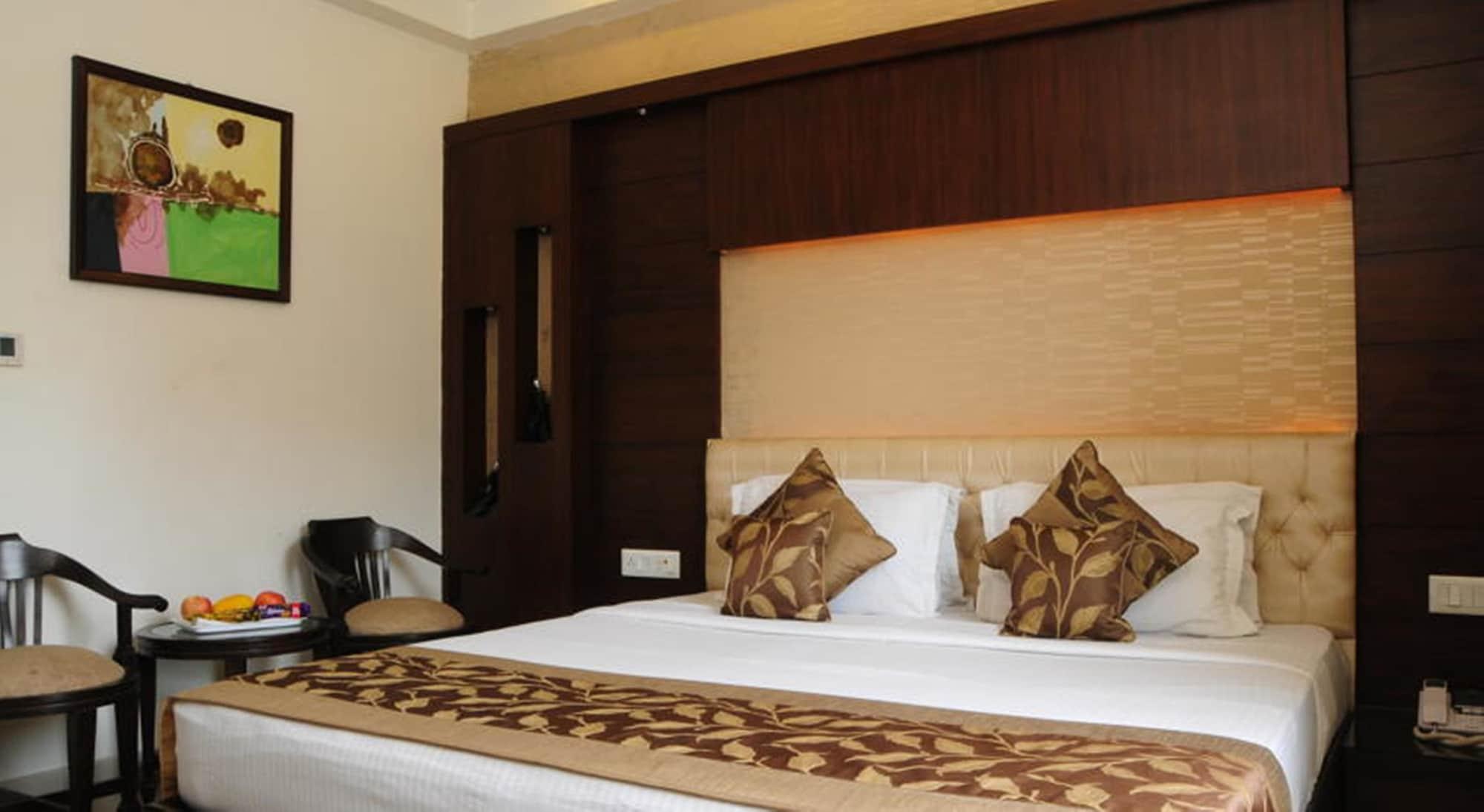 The Pearl Hotel Nuova Delhi Esterno foto