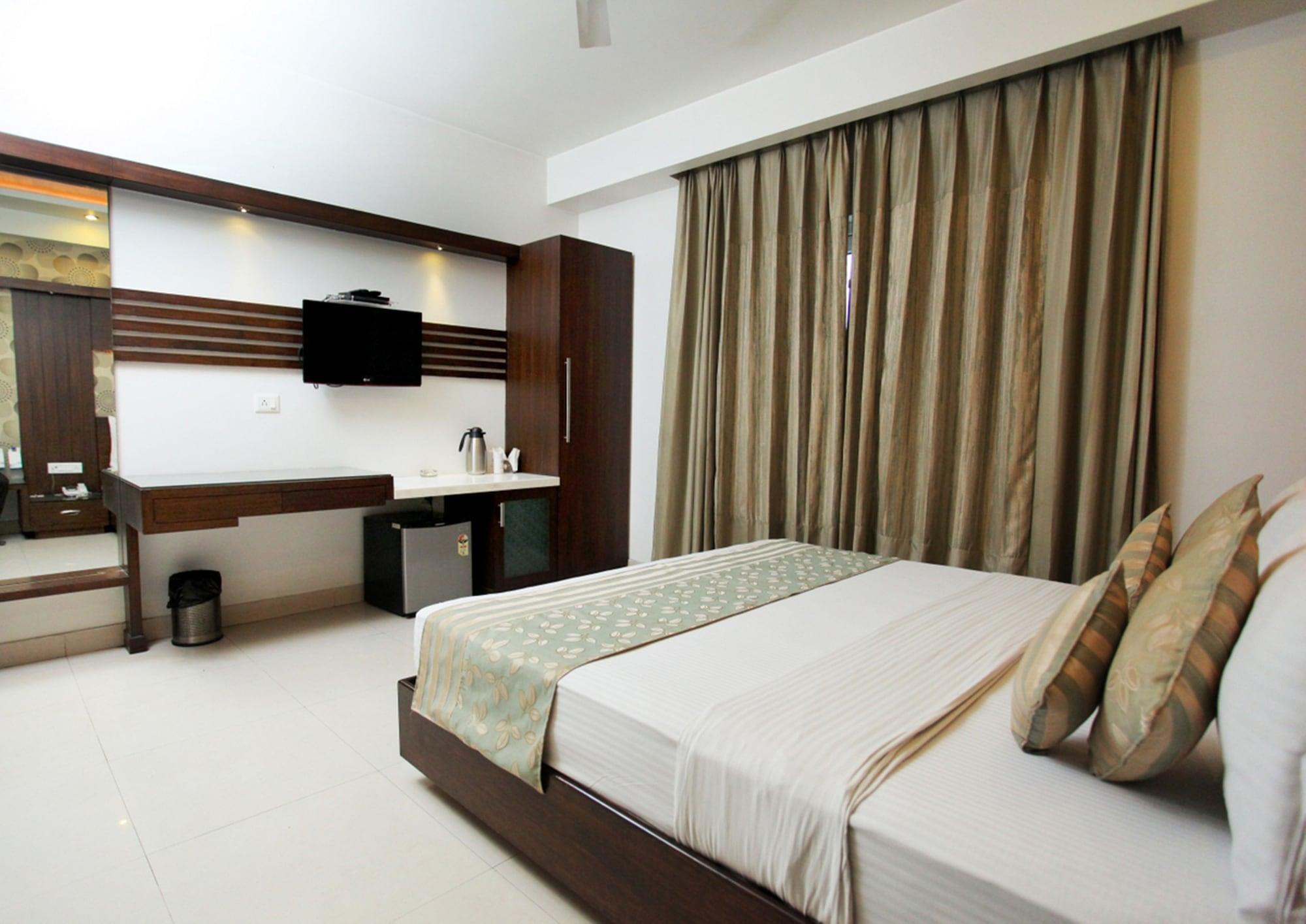 The Pearl Hotel Nuova Delhi Esterno foto