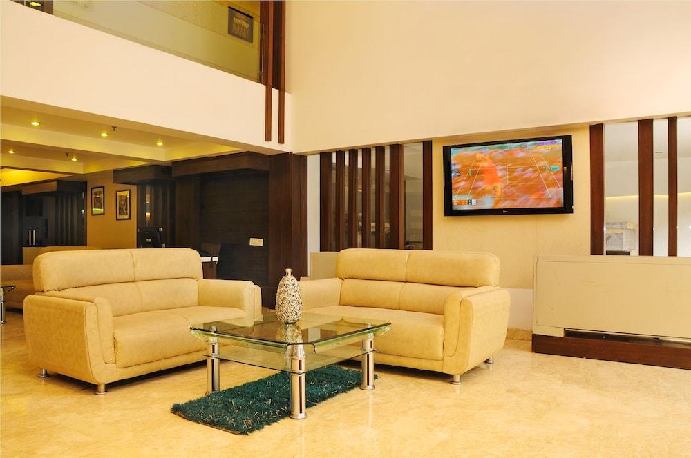 The Pearl Hotel Nuova Delhi Esterno foto