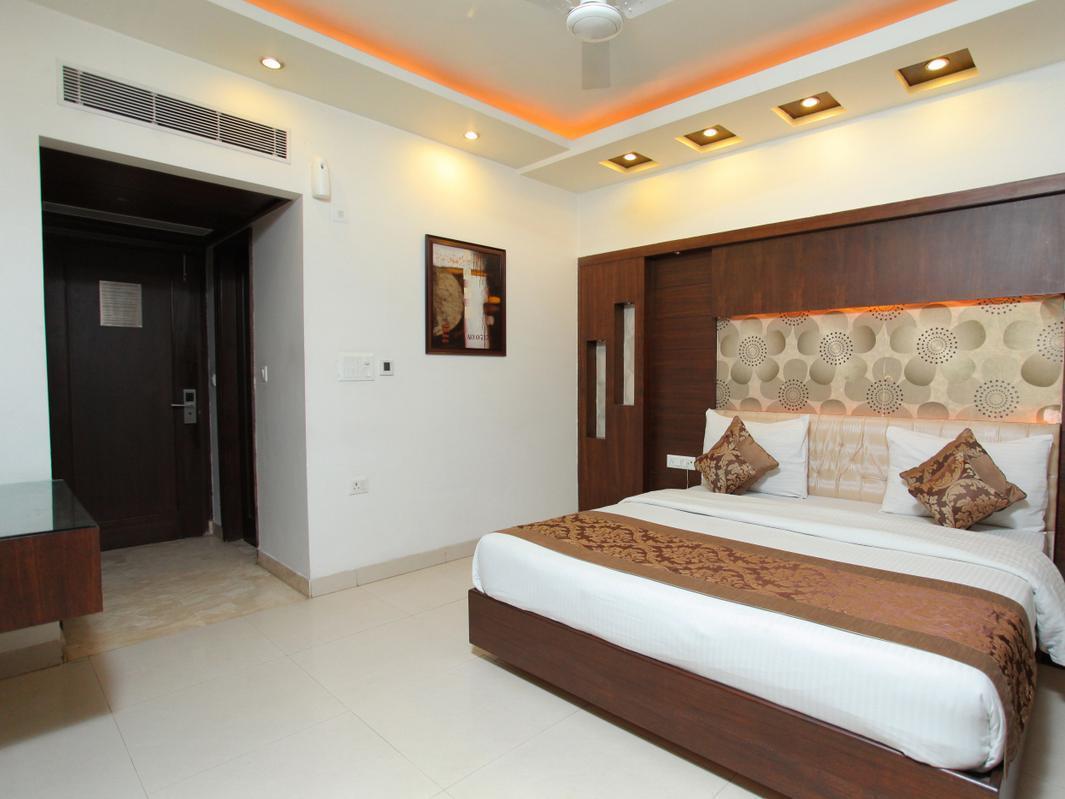The Pearl Hotel Nuova Delhi Esterno foto