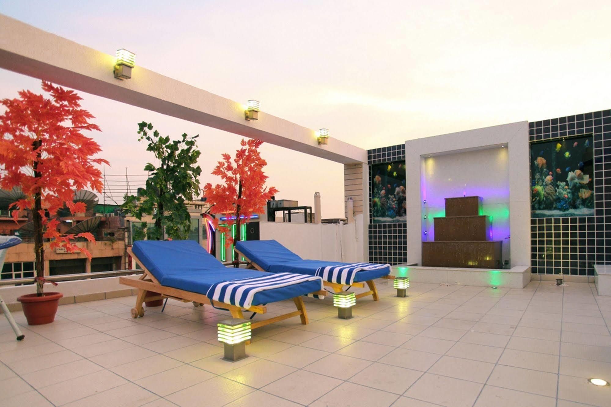 The Pearl Hotel Nuova Delhi Esterno foto