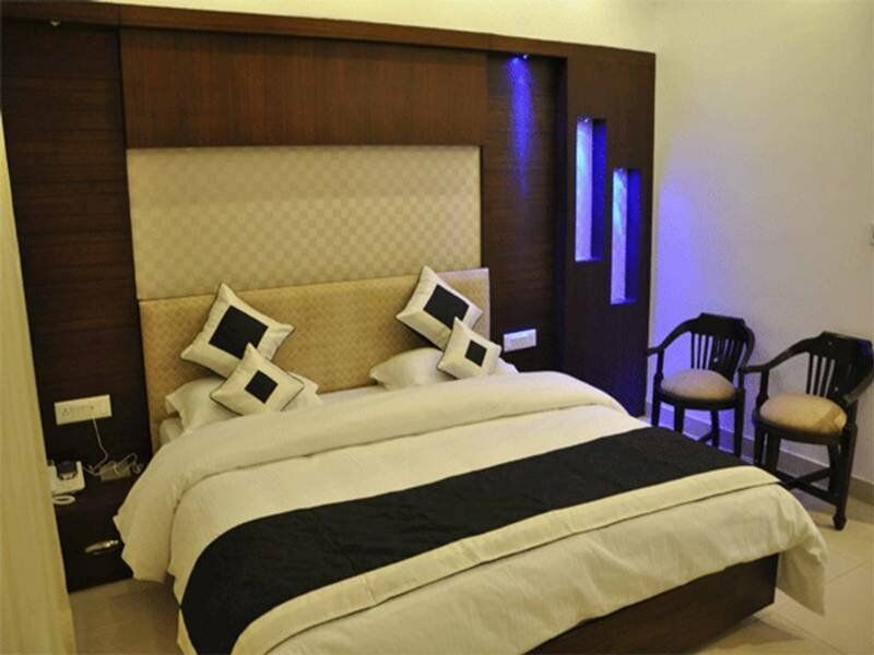 The Pearl Hotel Nuova Delhi Esterno foto