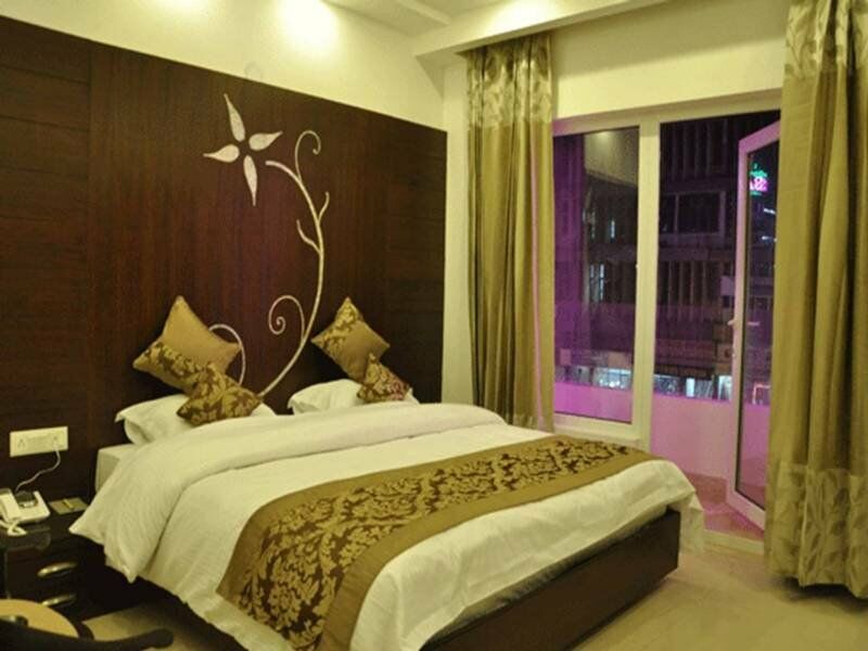 The Pearl Hotel Nuova Delhi Esterno foto