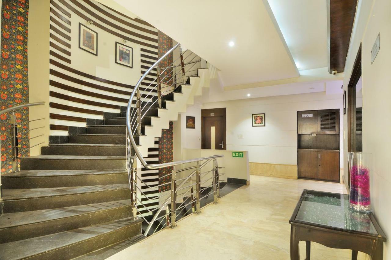 The Pearl Hotel Nuova Delhi Esterno foto