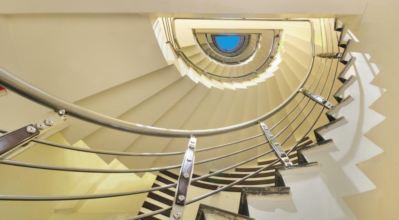 The Pearl Hotel Nuova Delhi Esterno foto